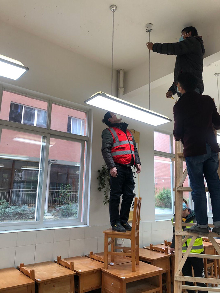 教室專（zhuān）用格柵燈是什（shí）麽樣的？